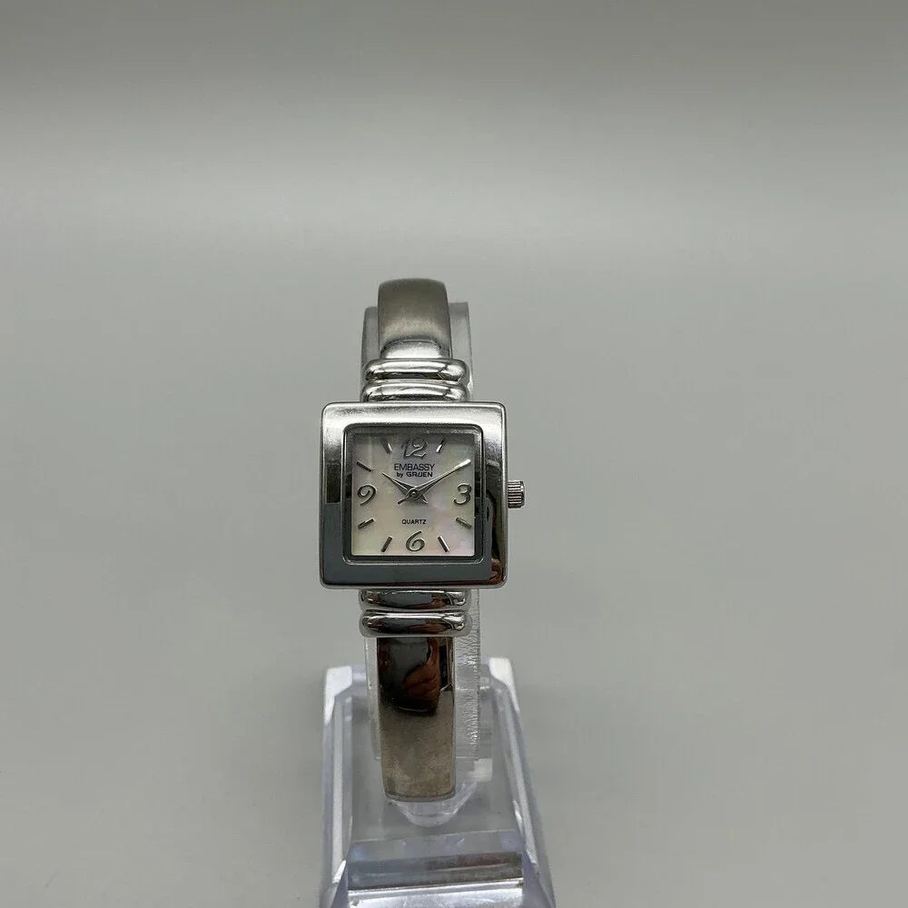Embassy By Gruen GEM2138L Womens Watch 22mm Square MOP Silver Tone New Battery